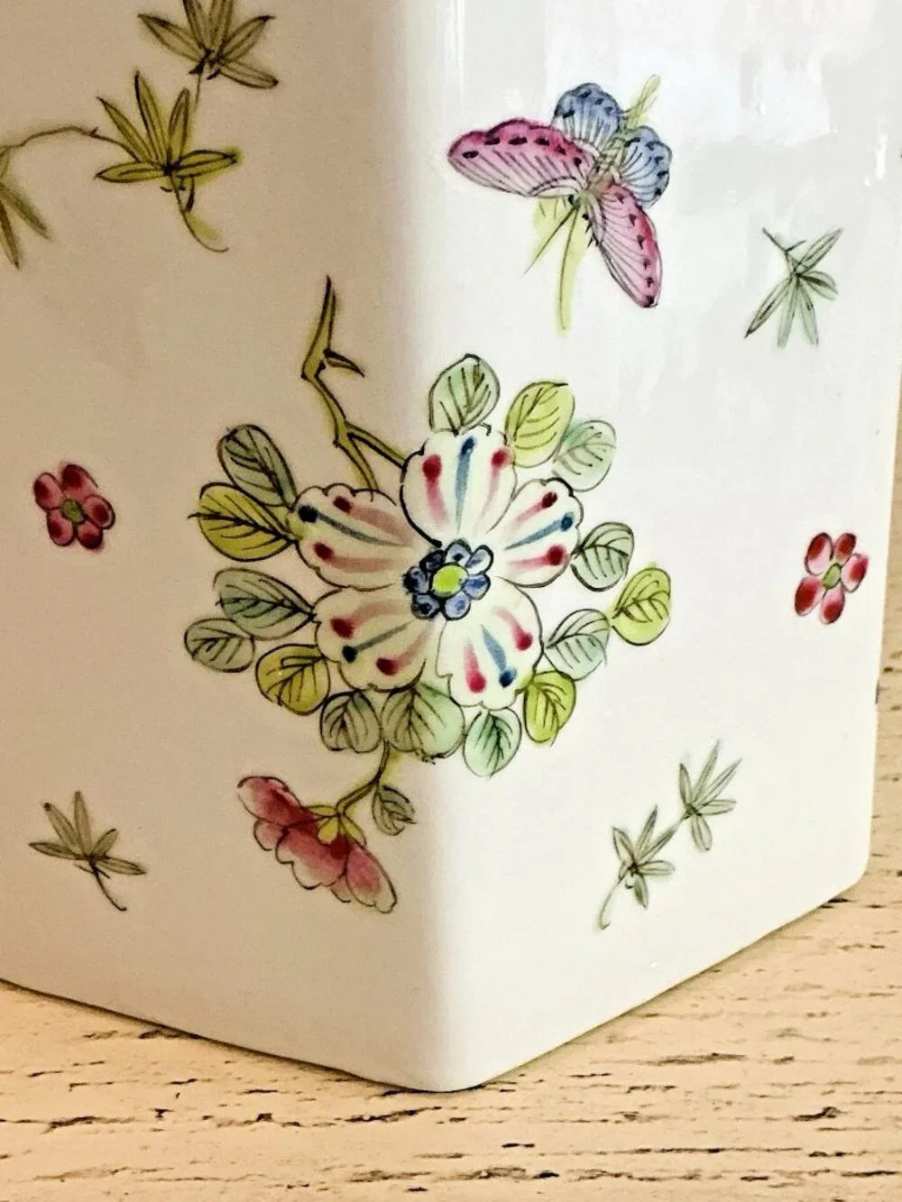Chinoiserie Hexagon Vase Vintage Hong Kong Lotus Insect Floral Porcelain 12